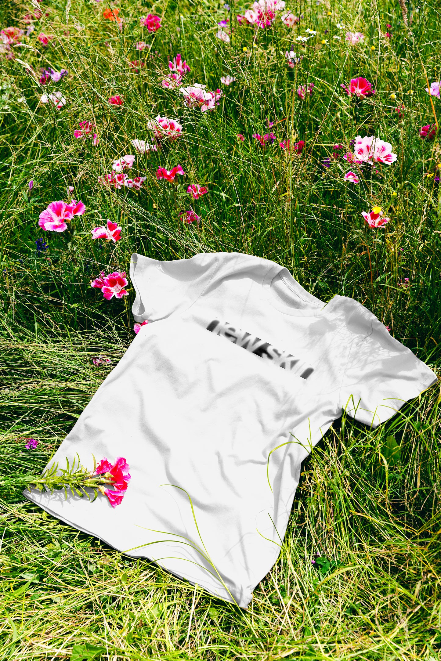 NEW SKIN T-Shirt – White